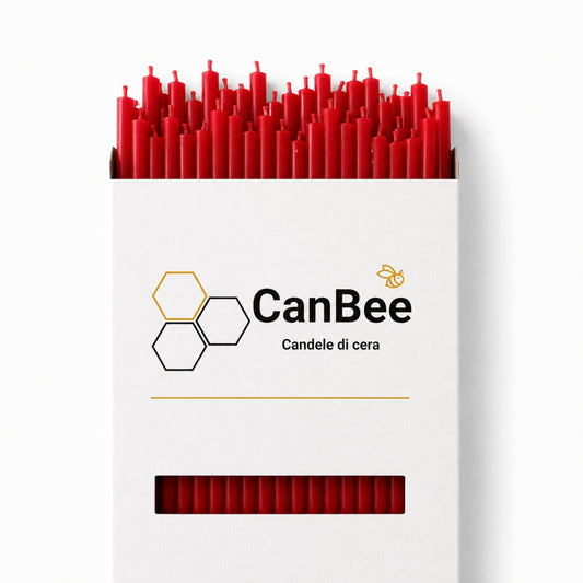 CanBee-Packung mit roten dünnen Kerzen