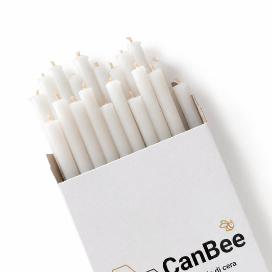 Confezione CanBee con candele sottili bianche