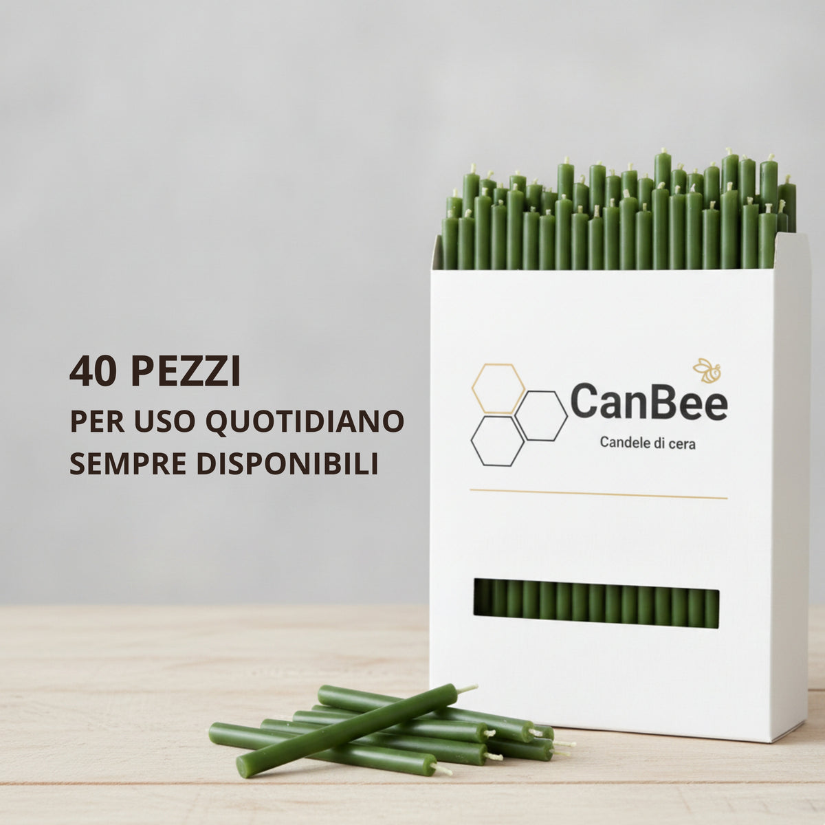 Confezione CanBee con candele sottili verdi su un tavolo chiaro, con testo «40 pezzi per uso quotidiano, sempre disponibili»