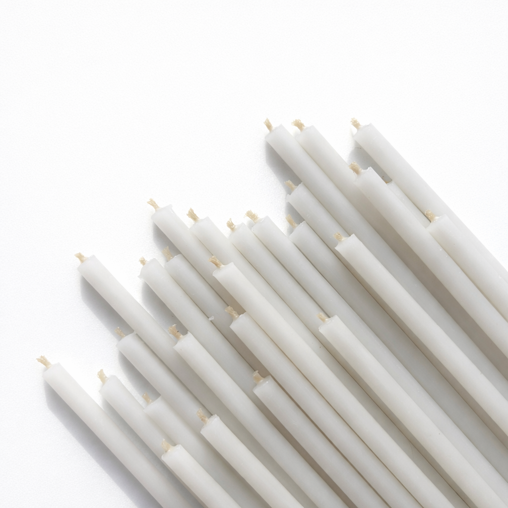 Candele Sottili Bianche in Cera d’Api Naturale | Rituali, Meditazione e Altare | 16 cm | Ø 5 mm | Durata 40 min | 50 Pezzi | CanBee