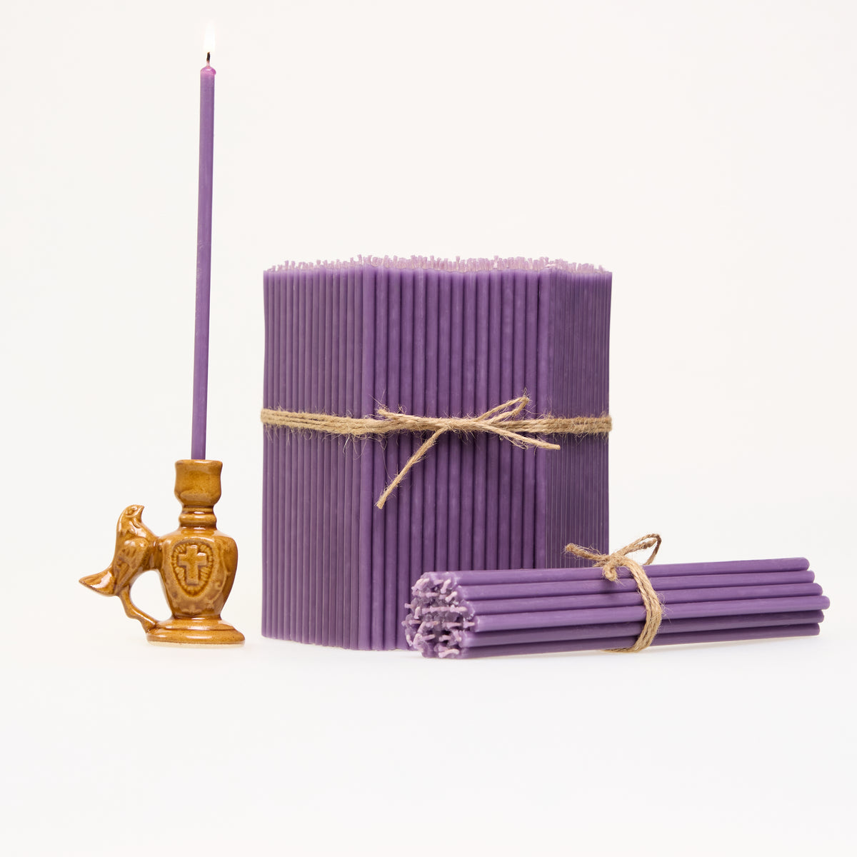 Candele sottili N140 viola in cera d’api naturale, formato bulk (foto 1)