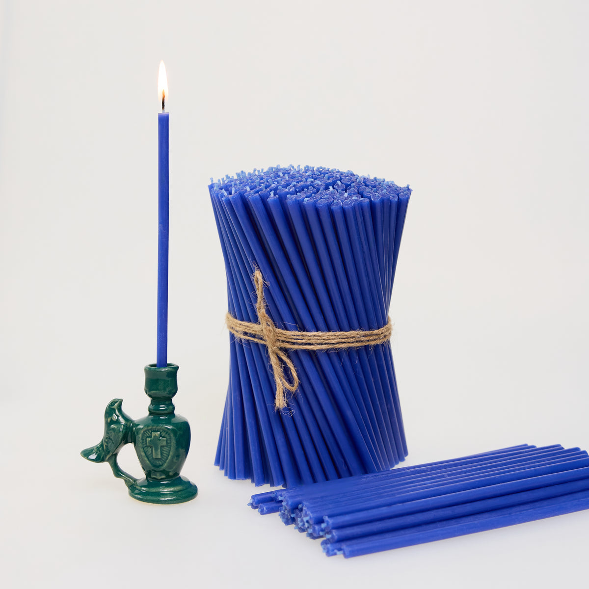 Candele sottili N80 blu in cera d’api naturale, formato bulk (foto 1)