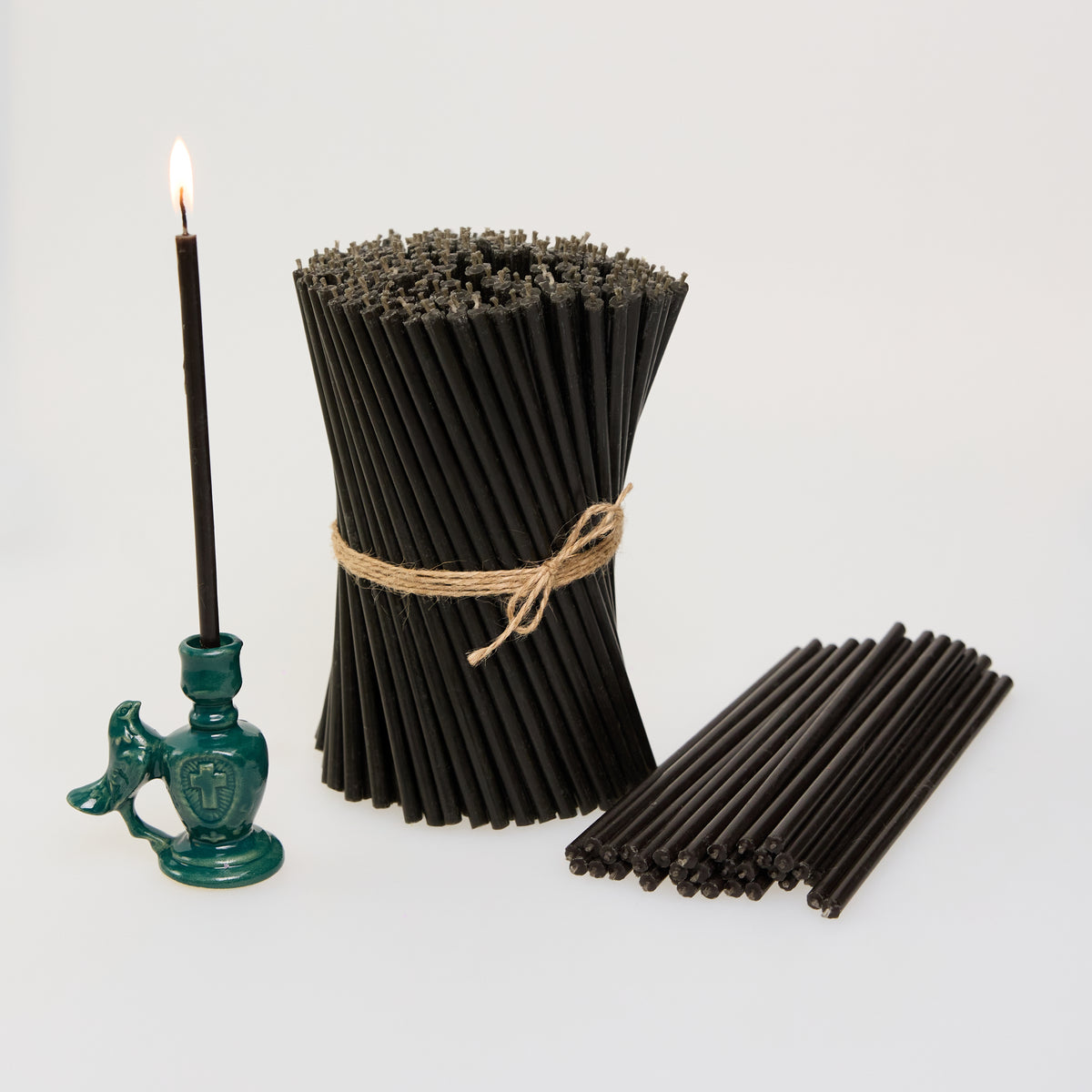 Candele sottili N80 nere in cera d’api naturale, formato bulk (foto 1)