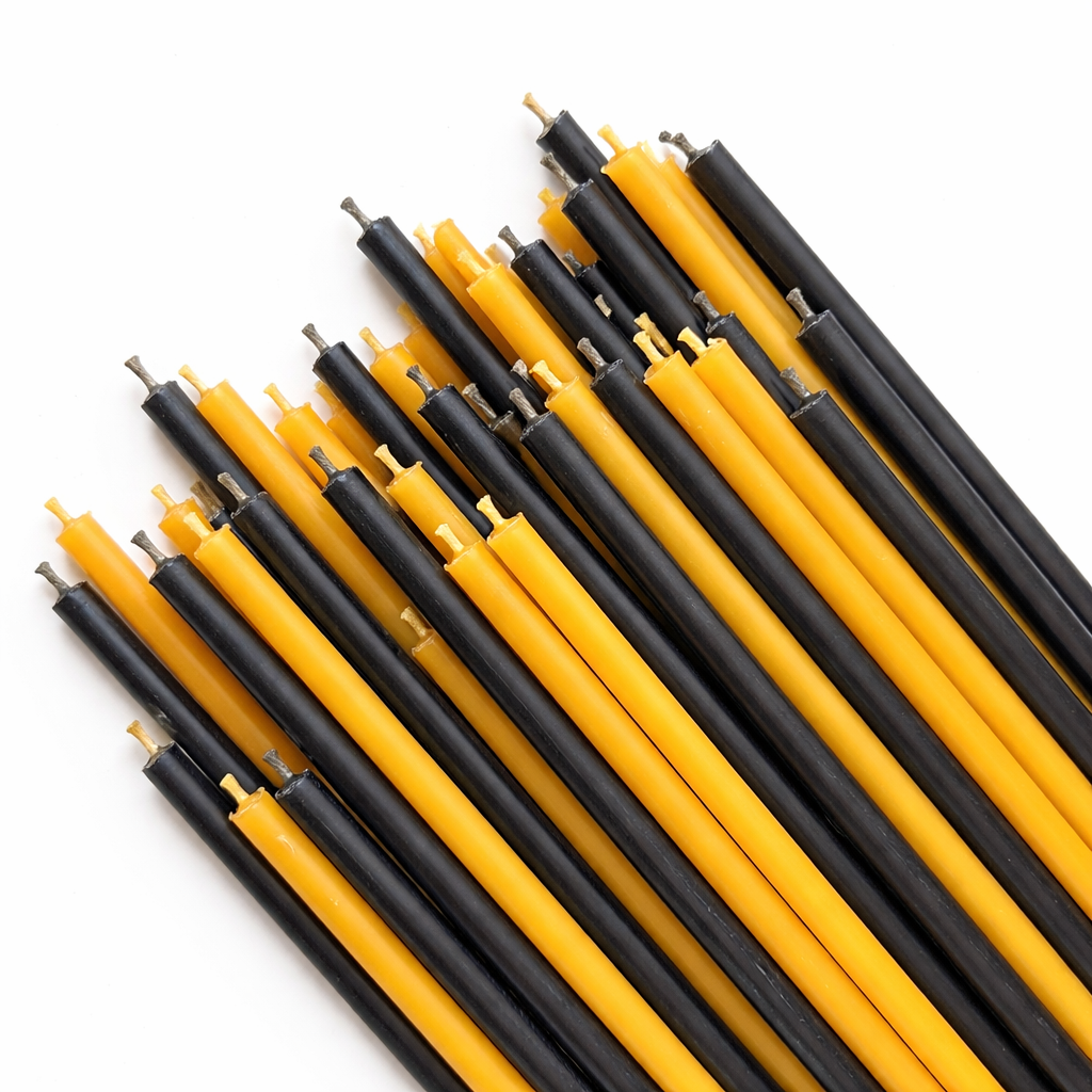 Candele Sottili Nero & Giallo in Cera d’Api Naturale | Protezione, Energia e Chiarezza | 16 cm | Ø 5 mm | Durata 40 min | 50 Pezzi | CanBee